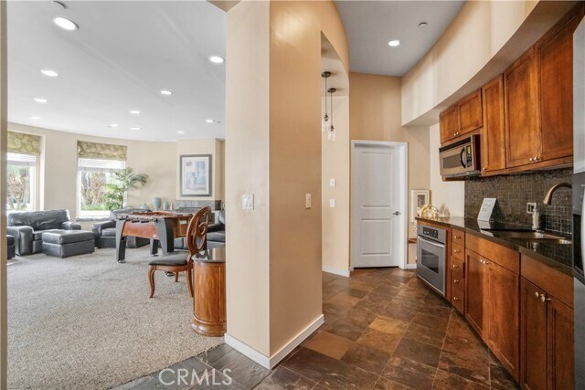 Building Photo - 7301 Vista Del Mar