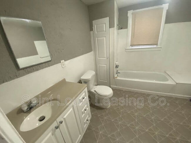 Building Photo - 6163 Gambleton Pl