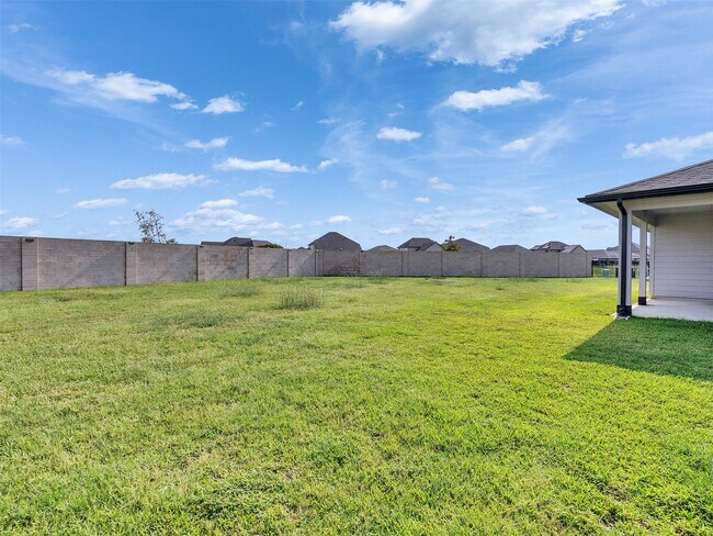 Building Photo - 10627 Great Basin Dr