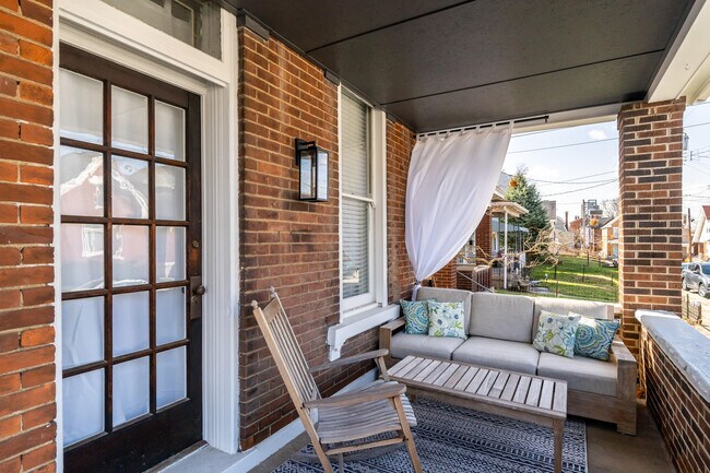 Building Photo - 222 Prospect St