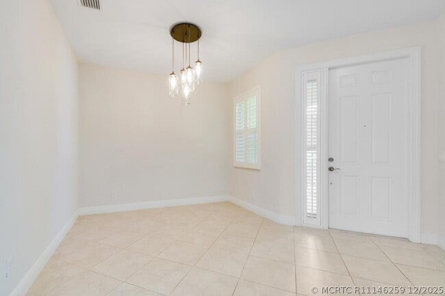 Building Photo - 4644 Cadiz Cir