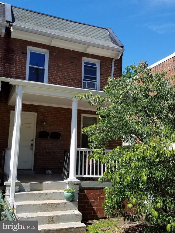 Building Photo - 1553 19th St N