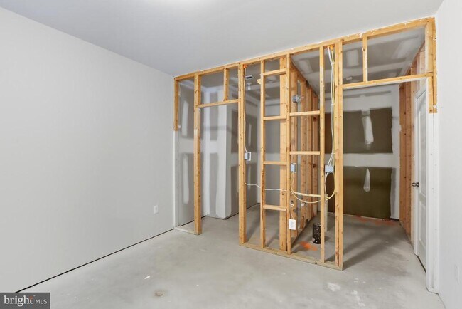 Building Photo - 10228 Nuthatch Dr