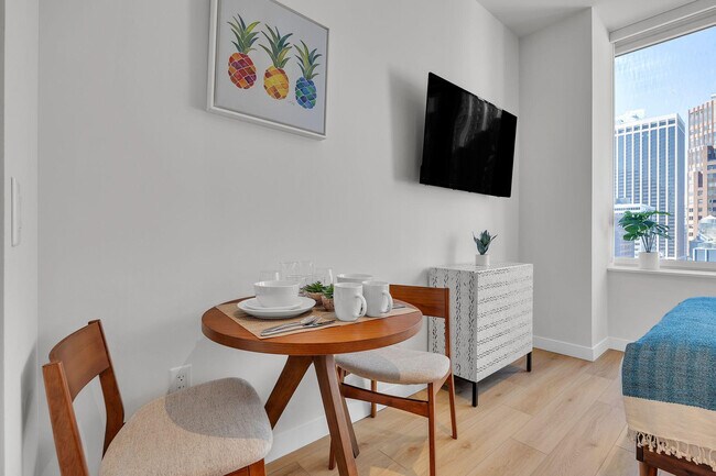 Building Photo - 160 Water St