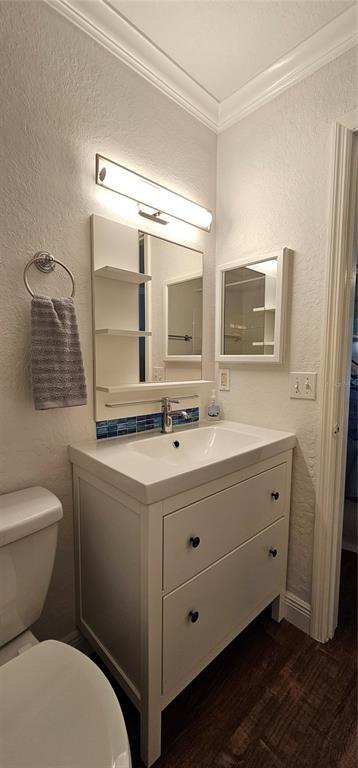 Building Photo - 850 S Tamiami Trl