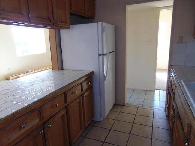 Building Photo - 2070 E La Mesa St