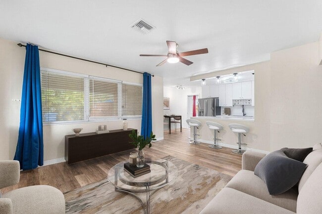 Building Photo - 4780 NE 8th Terrace