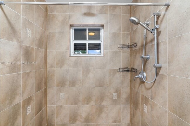 Building Photo - 1381 W 63rd St