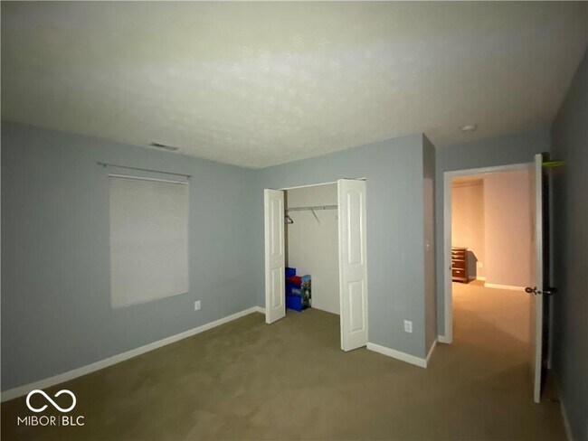 Building Photo - 5221 Bombay Dr