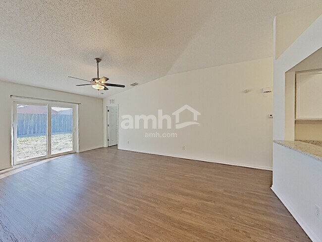 Building Photo - 12119 Feldwood Creek Ln