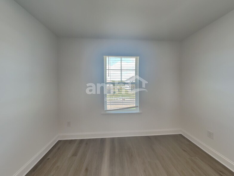 Building Photo - 1119 Livengood Wy