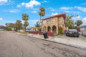 Building Photo - 1116 Upton Ct S