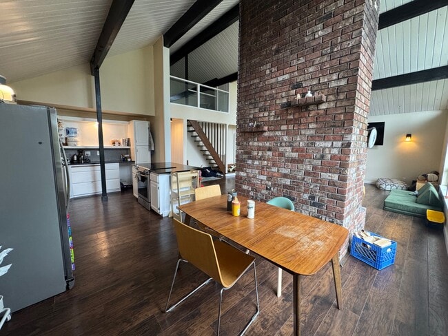 Building Photo - 10215 SW 116th St