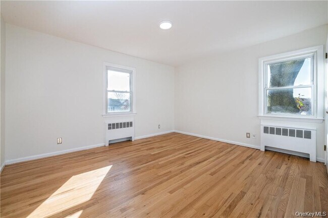 Building Photo - 7 Yonkers Terrace