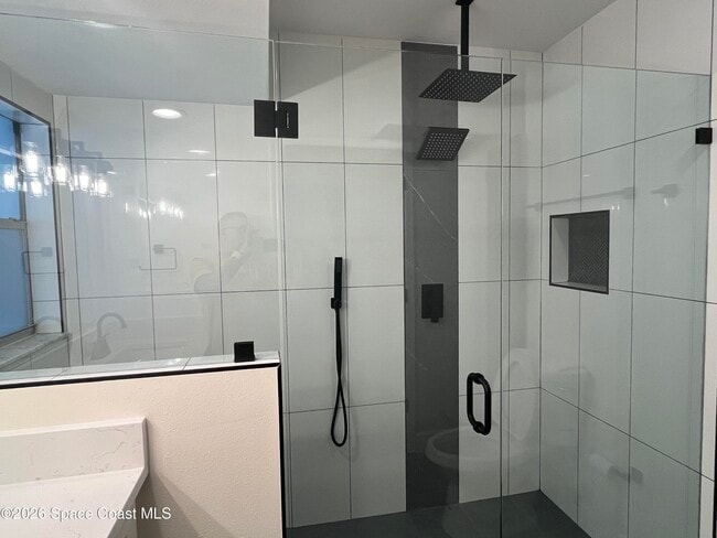 Building Photo - 1171 Riviera Dr NE