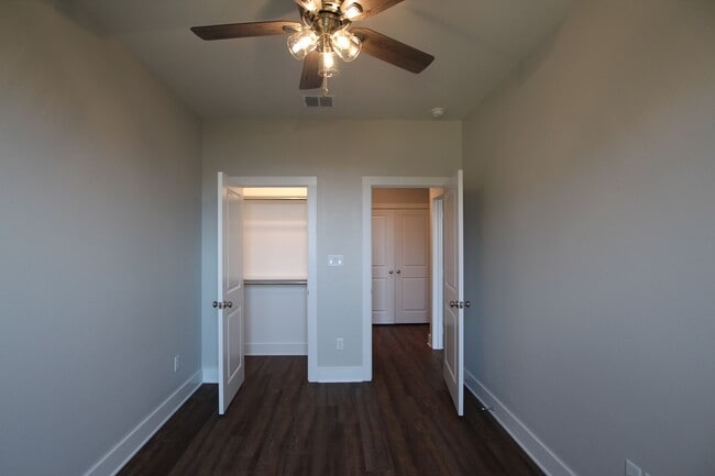 Building Photo - Luxury 3 Bedroom 2 Bath Townhomes in Bullard ISD!