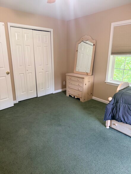 Building Photo - 32300 Azalea Ln