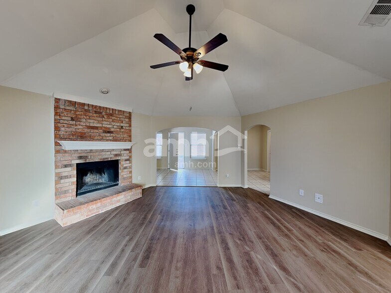 Building Photo - 1107 Wayne Ave