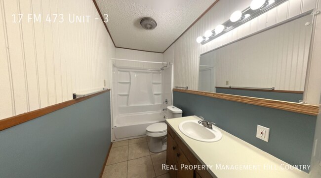 Building Photo - 17 Ranch to Market Rd 473