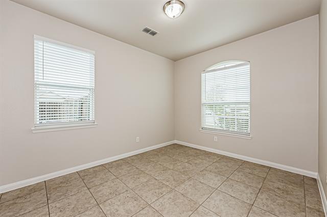 Building Photo - 9425 Bald Cypress St