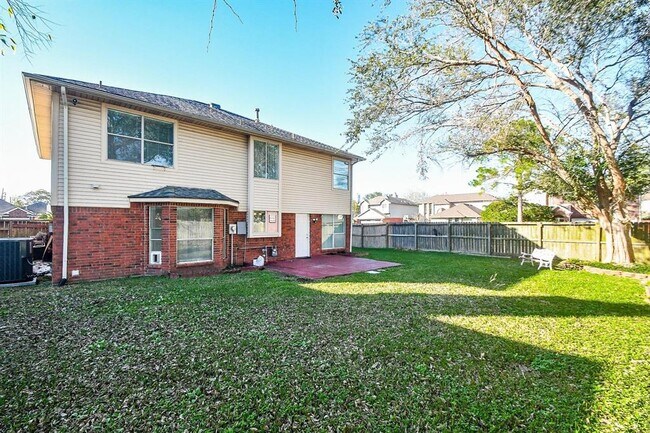 Building Photo - 12311 Grove Meadow Dr