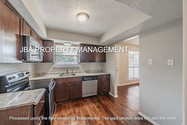 Building Photo - 1755 Farleigh Ct