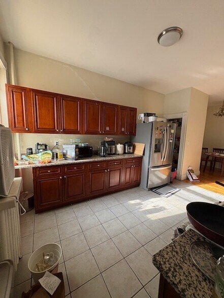 Building Photo - 25 Euston St