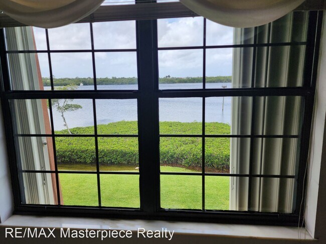 Building Photo - 2 br, 2 bath House - 3100 SE Pruitt Rd # E...