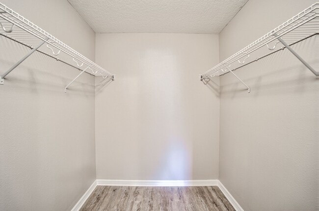 Building Photo - MOVE IN SPECIAL- Beautiful 3/3 w/ 2 Car Ga...