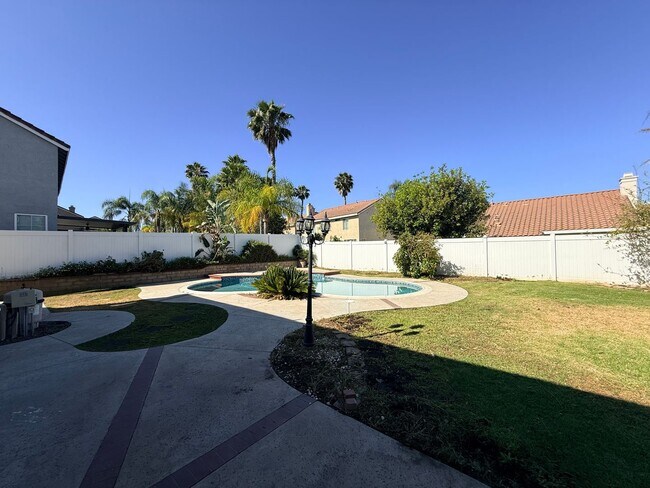 Building Photo - Stunning 5-Bedroom Pool Home in Corona is now available for rent