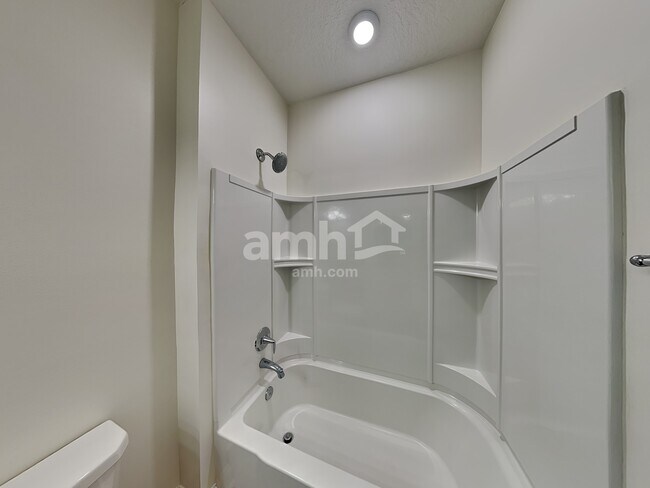 Building Photo - 62 Vivian James Dr