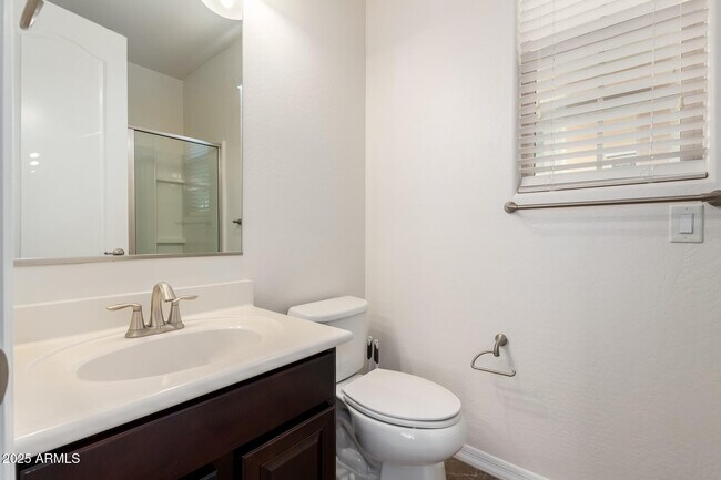 Building Photo - 3142 N Clanton St