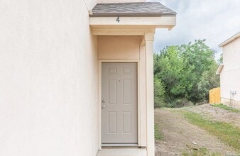 Building Photo - 10611 Mathom Landing