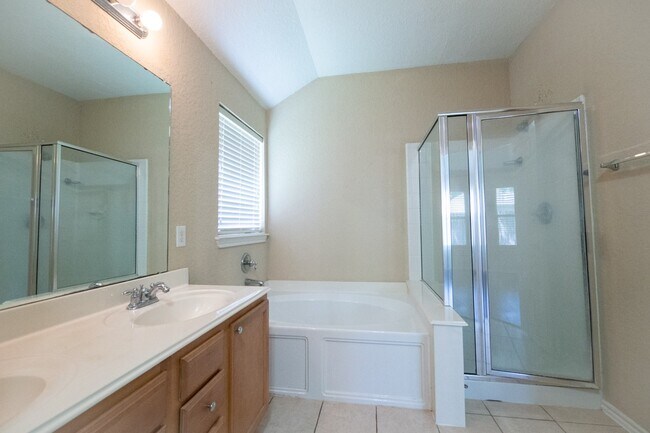Building Photo - 11219 Overland Trail Dr