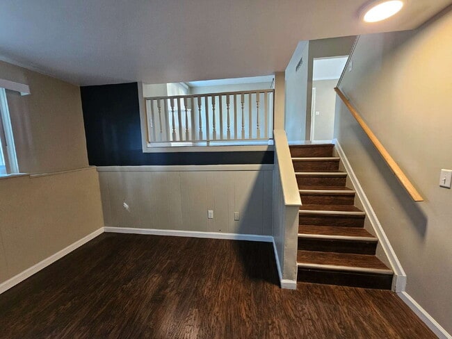 Building Photo - Clean 3-Bedroom Tri-Level, 1.5 Bath with Updated Kitchen, Great Room, Fireplace & Private Backyar...