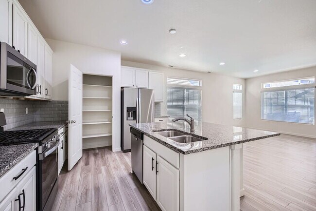 Building Photo - 6437 Crossdrum Point