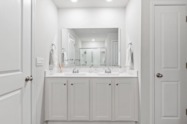 Building Photo - 4686 Wildaire Ln