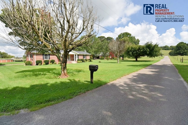 Building Photo - 182 Riverbend Dr