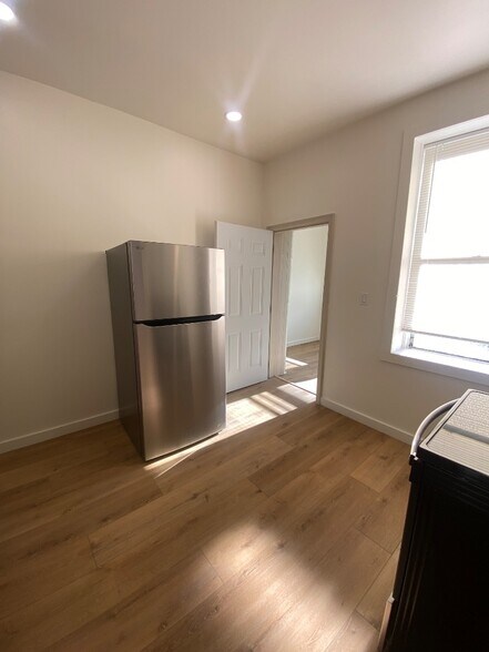 Building Photo - 4716 Louisiana Ave