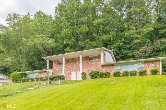 Building Photo - 990 Sexton Dr