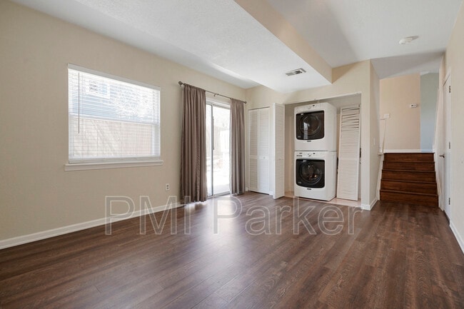 Building Photo - 8343 Currant Way