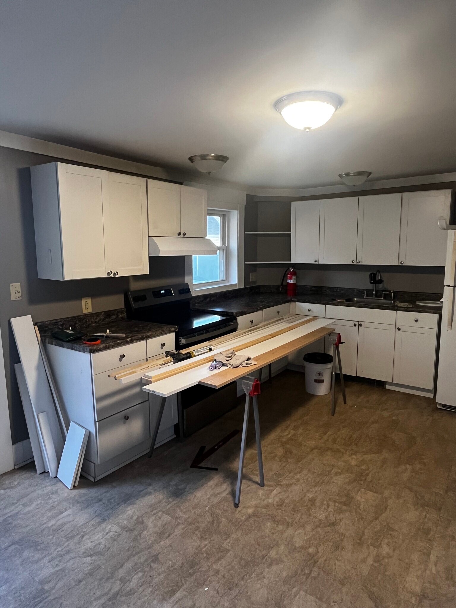 Kitchen - 25 Bunker Hill St