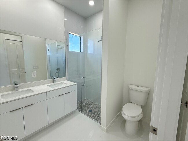 Building Photo - 4238 NW 34th Terrace