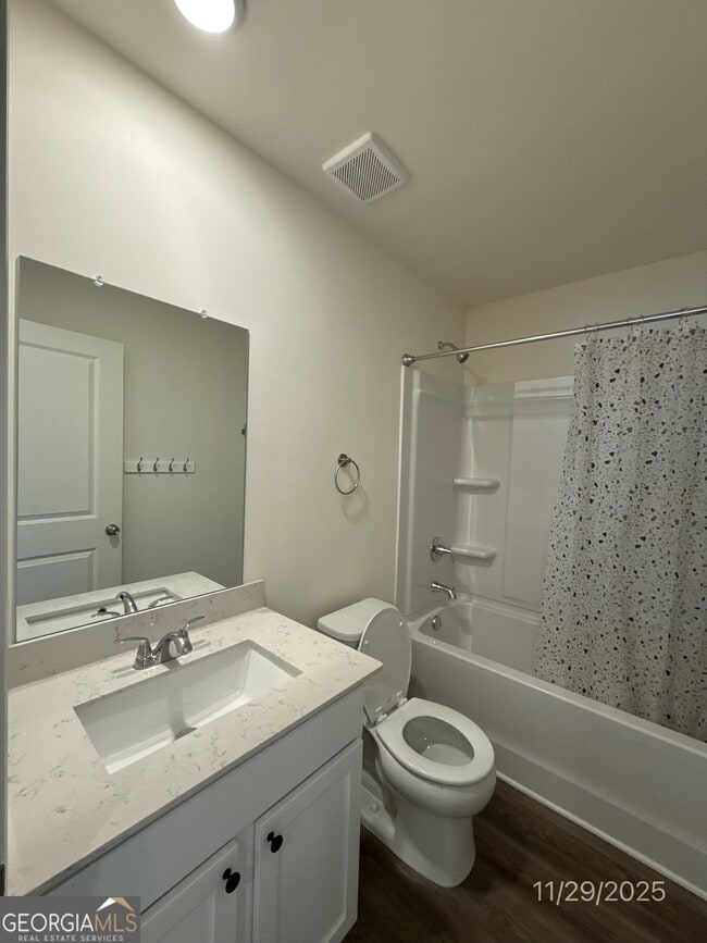 Building Photo - 148 Flowering Cherry St