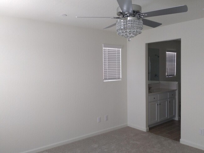 Building Photo - 6460 E Malbec Dr