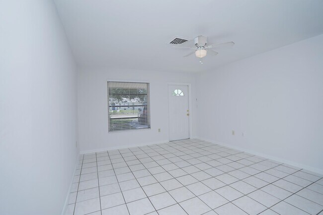 Building Photo - 1193 S Alhambra Cir