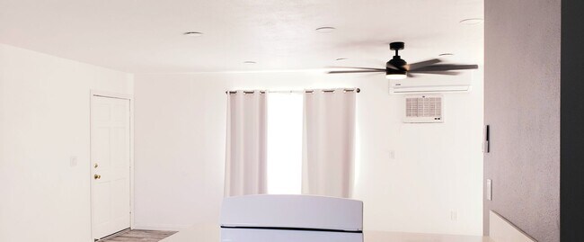 Building Photo - 6424 Mountain View St