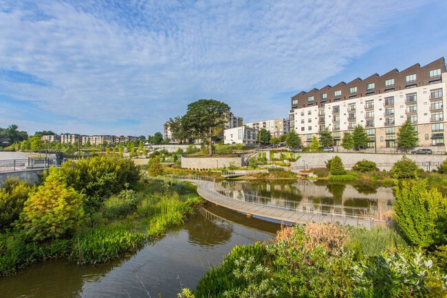 Building Photo - 71 Randolph St NE