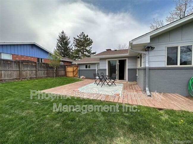 Building Photo - 4000 Darley Ave