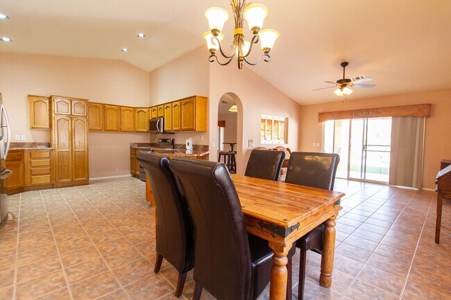 Building Photo - Great Sun Lakes Iron Oaks Location! 55+ co...